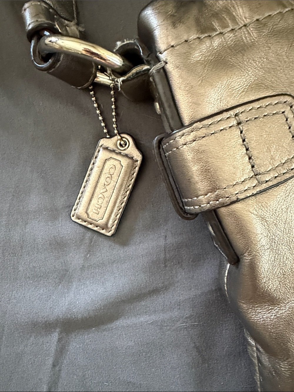 Coach Metallic Silver Chain Duffel Leather Shoulder Bag Y2K - Picture 2 of 8